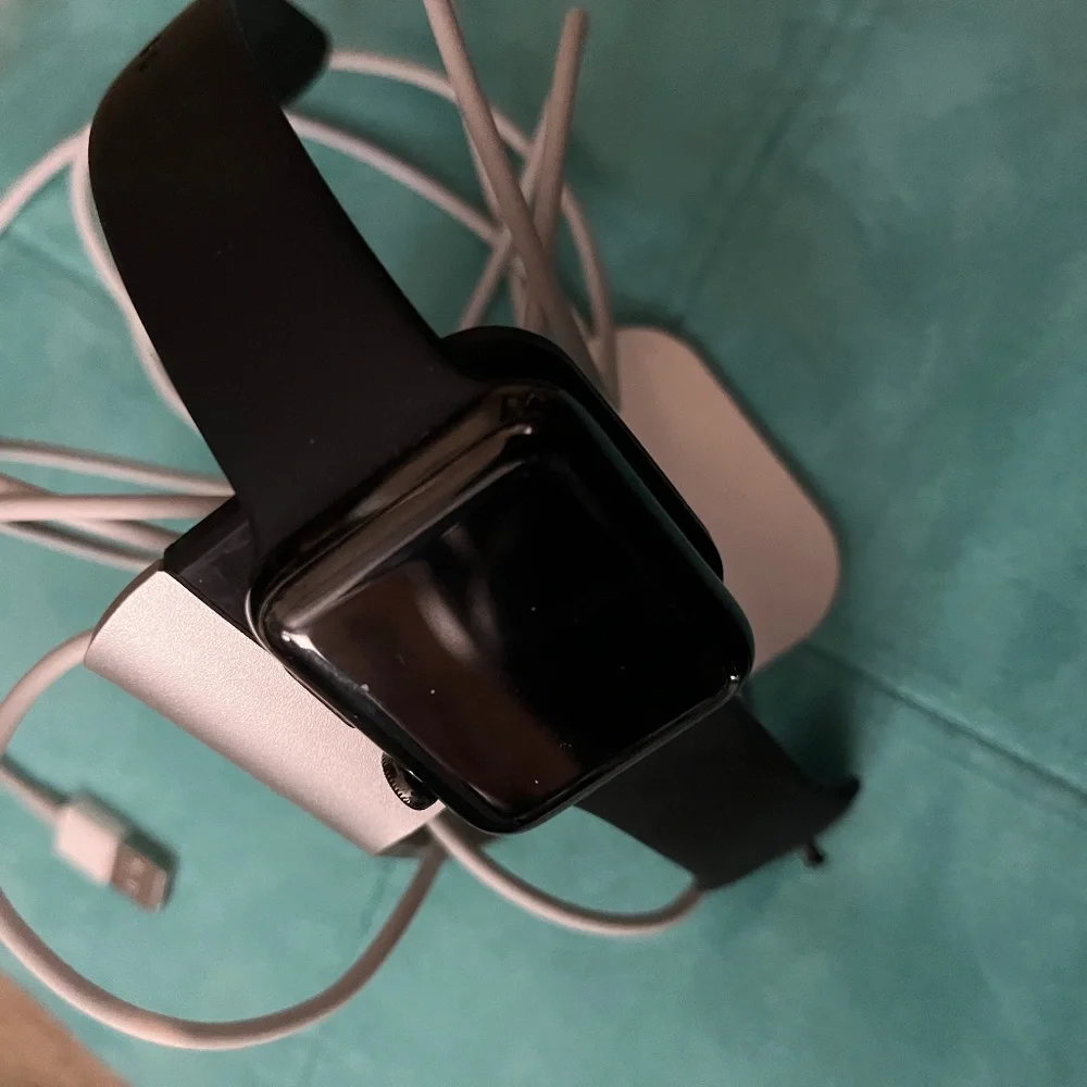 APPLE WATCH CHARGING STAND